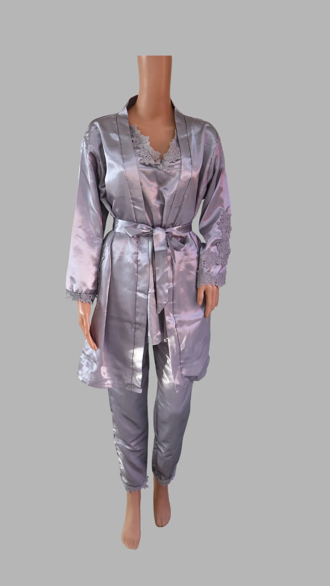 10064 - Luxurious Silk Sleepwear Set for Women: 5 Piece Pajama, Nightgown, Robe & Cami Shorts