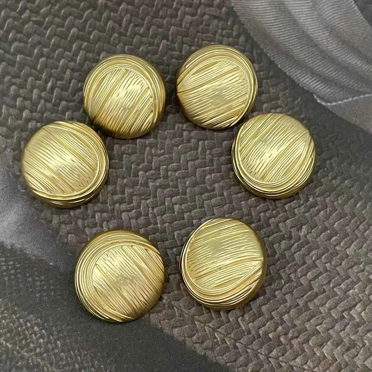 24L/28L/32L/36L Round Mushroom-Shaped Matte Gold Shank Buttons 30pcs