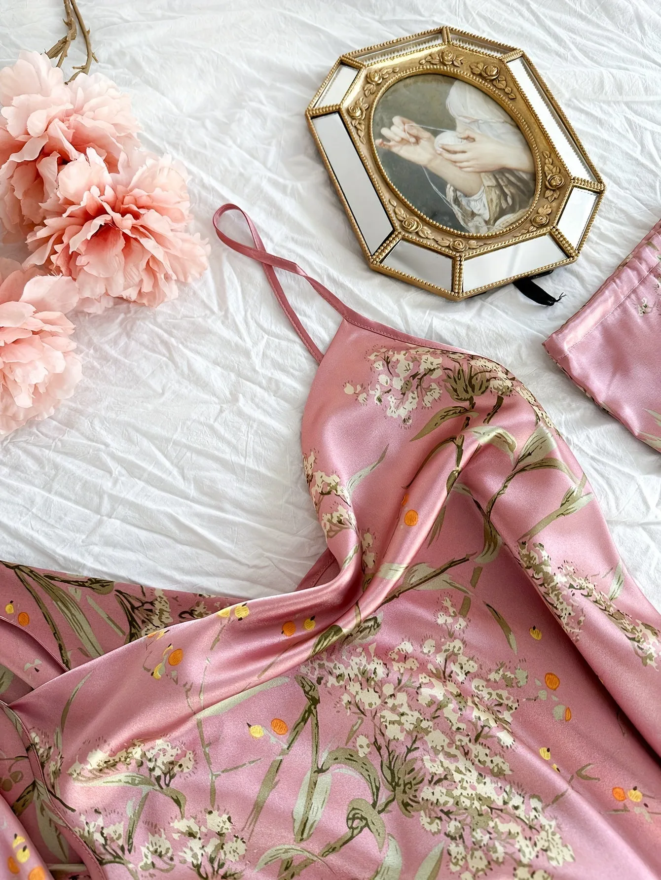 4pcs Women's Floral Print Pajamas Set - Long Sleeve Robe, Cami Dress, Top & Shorts for Loungewear & Sleep