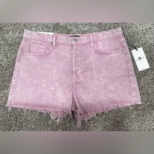 7 for all ManKind Monroe size 31 Jean shorts