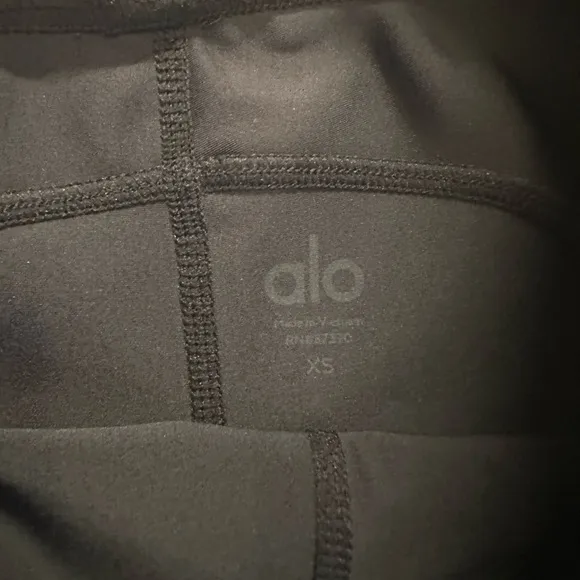 Alo Yoga High-Waist Rider Shorts Black Size XS EUC
