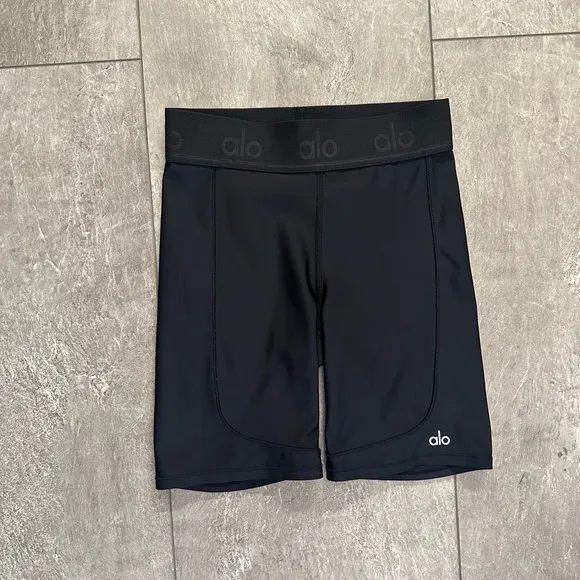 Alo Yoga High-Waist Rider Shorts Black Size XS EUC