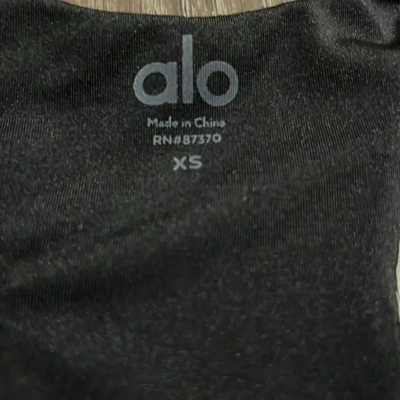 Alo Yoga Women Accolade Scoop Neck Sweatshirt Bra Black Size XS