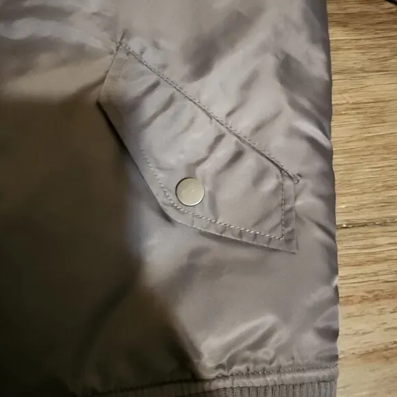 Anorak Nylon Bomber Jacket with quilted lining NWOT Gray Small