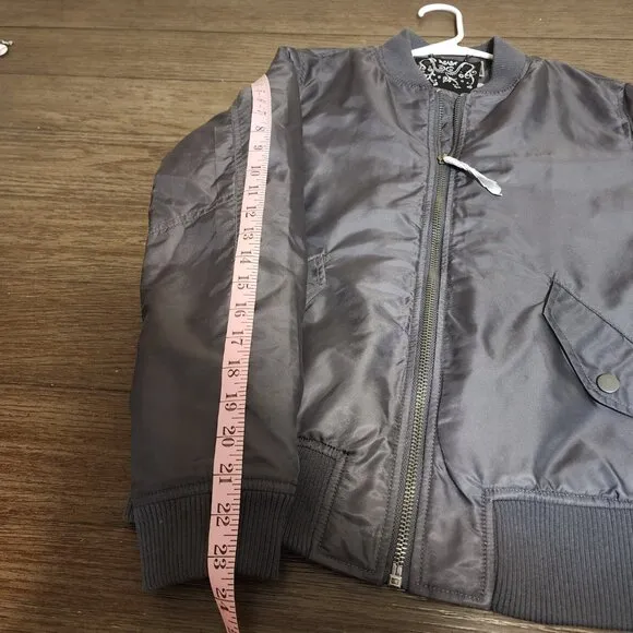 Anorak Nylon Bomber Jacket with quilted lining NWOT Gray Small