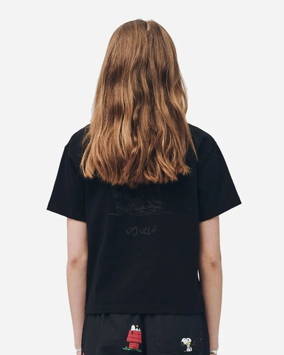 Anya Snoopy Sitting T-shirt - Black