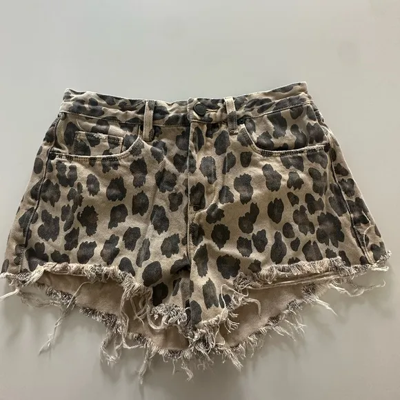 BLANKNYC cheeta jean shorts
