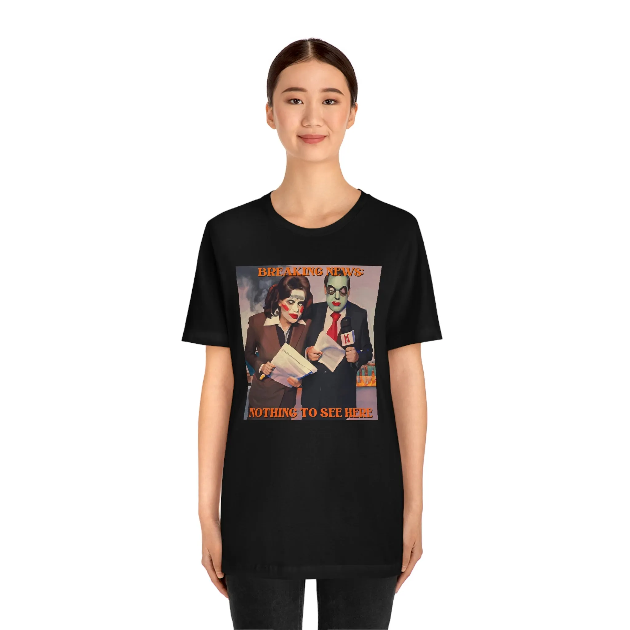 Breaking News: Nothing To See Here Short Sleeve Tee
