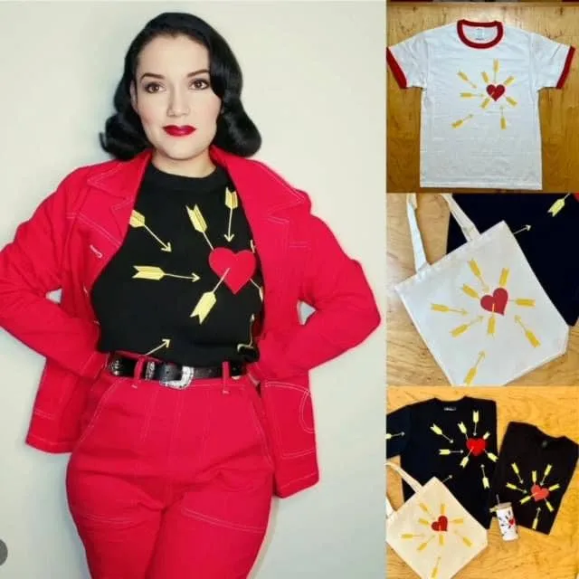 Carefree Black Sweater with Heart and Arrows Illustration [Available in S-L]