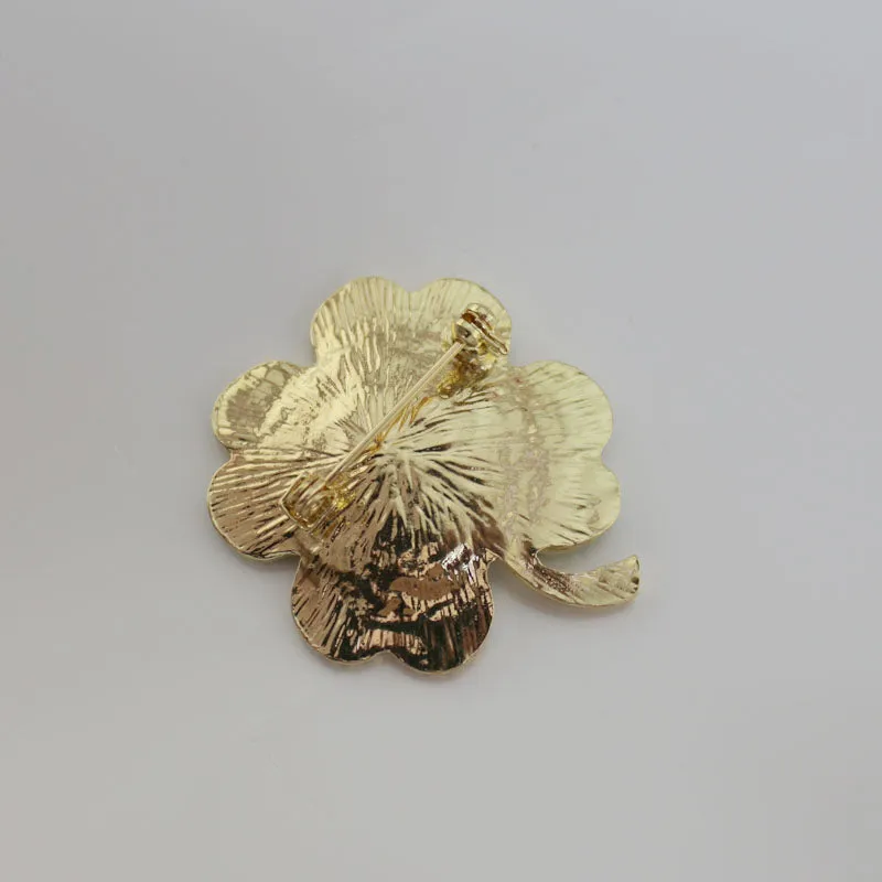 College Style Alloy Electroplating Green Four-leaf Clover Brooch