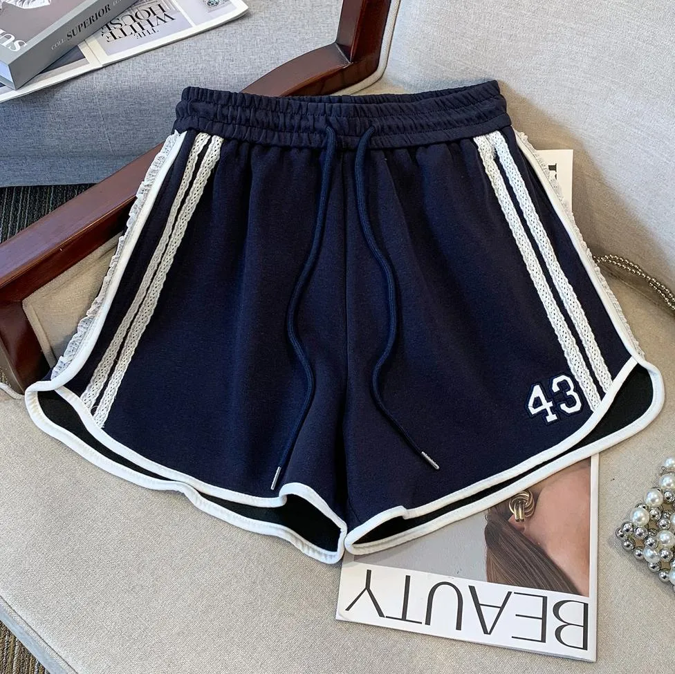 Comfortable Elastic-waisted Legging Shorts with Contrast Trim