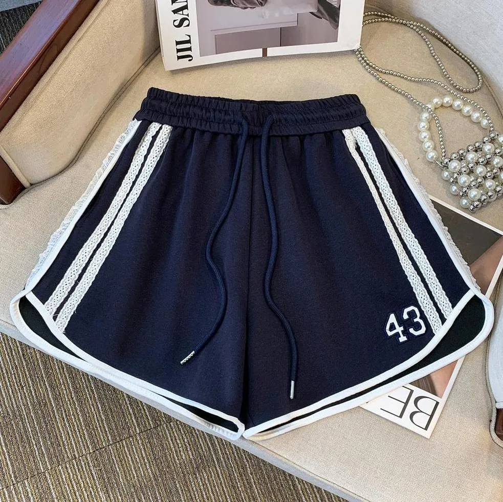 Comfortable Elastic-waisted Legging Shorts with Contrast Trim