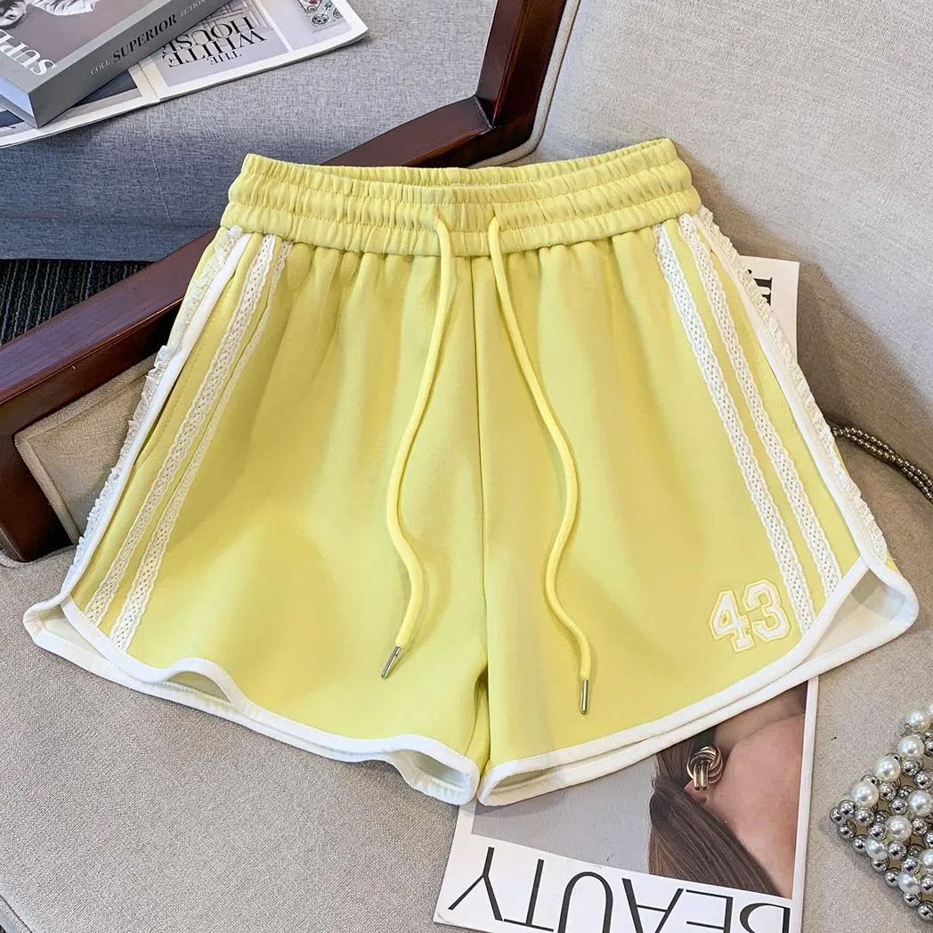Comfortable Elastic-waisted Legging Shorts with Contrast Trim