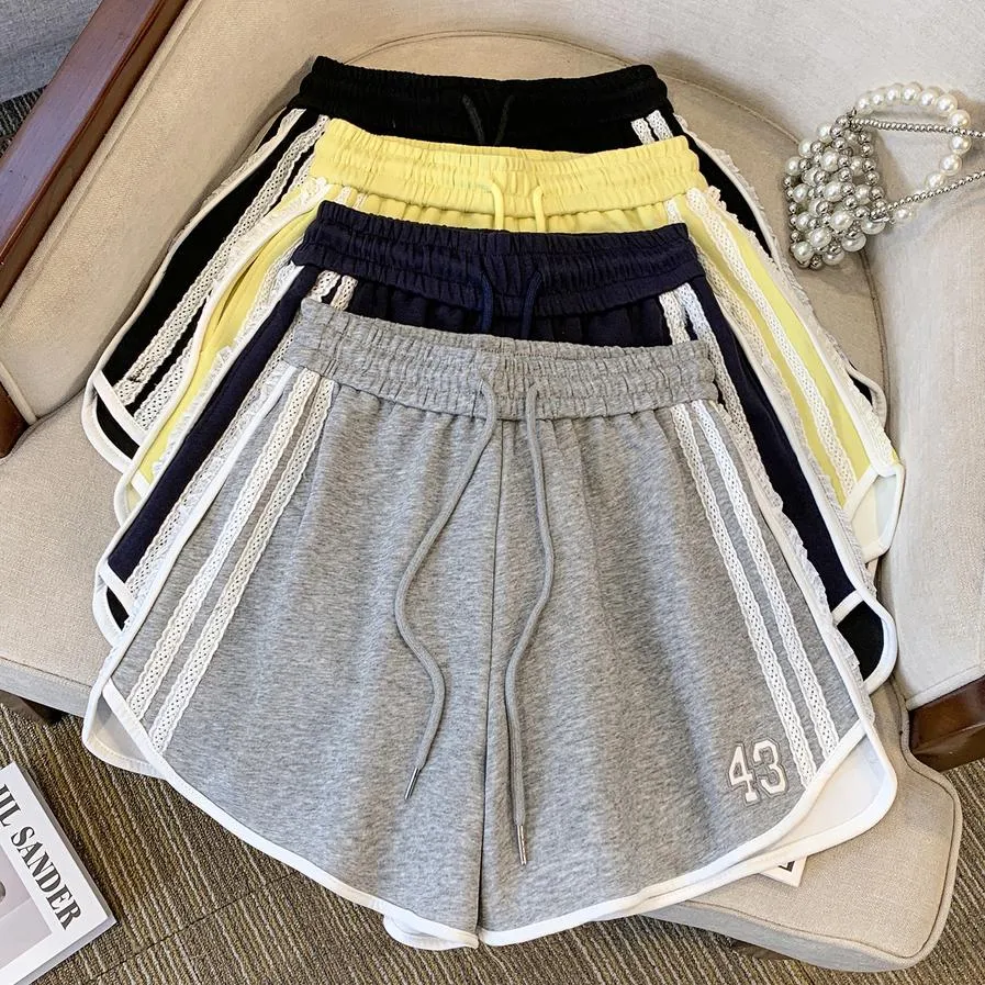 Comfortable Elastic-waisted Legging Shorts with Contrast Trim