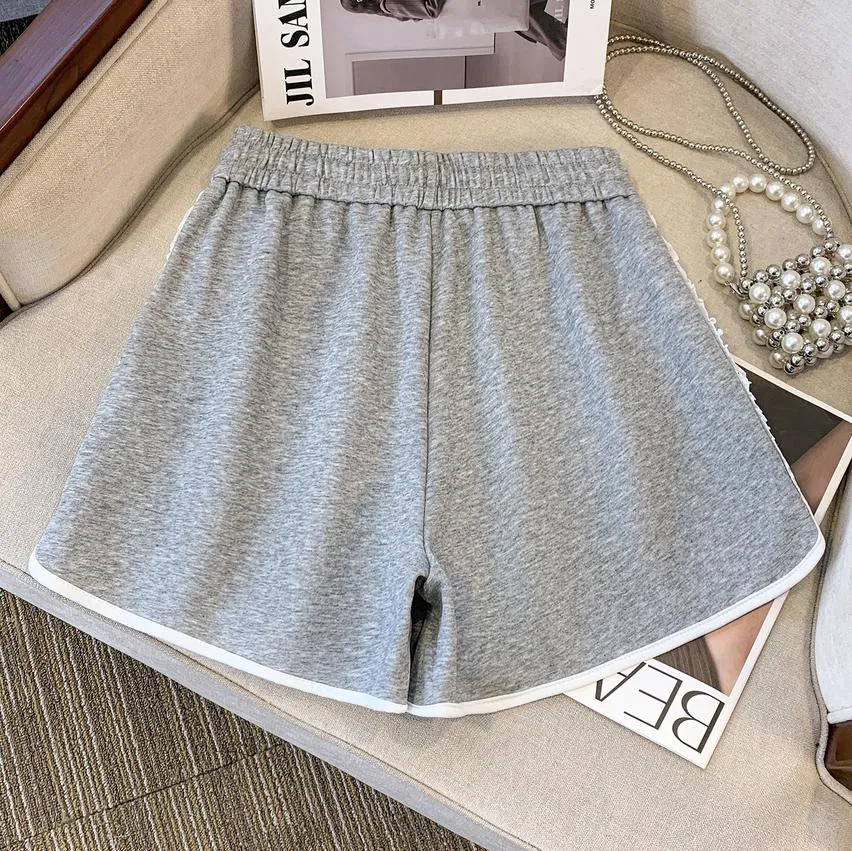 Comfortable Elastic-waisted Legging Shorts with Contrast Trim
