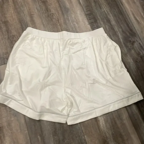 Cozy Earth Shorts Bamboo Pajama Bottoms in Ivory XXL NEW