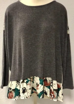 FLORAL BACK SWEATER