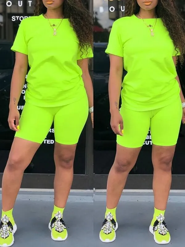 Gorgeousladie Solid Tee & Biker Shorts Set
