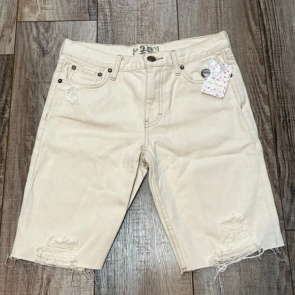 🥳HP🥳 Free People Caroline Cutoff Bermuda Denim Shorts