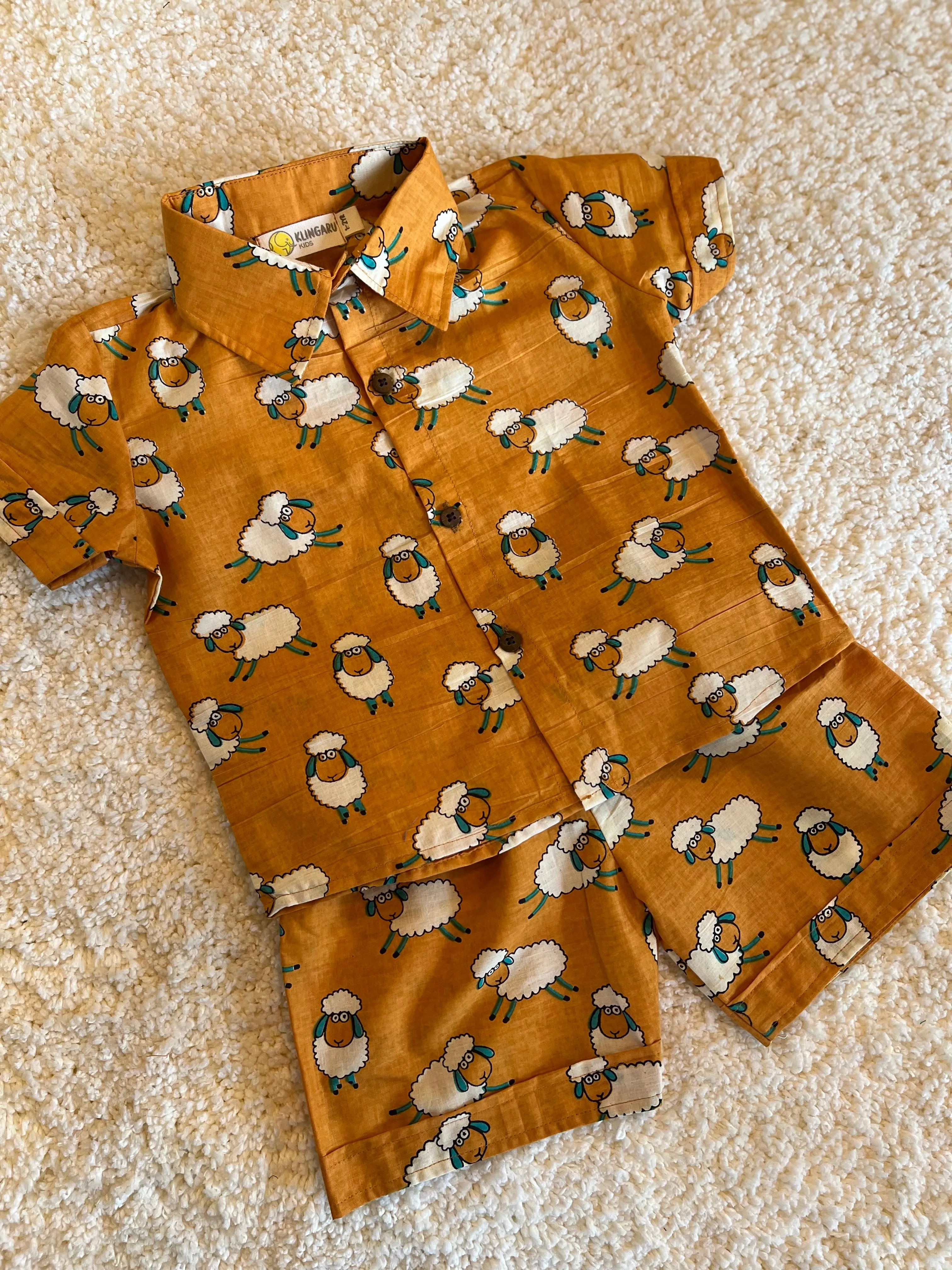 Klingaru Shirt and Shorts Set - Rust Orange Sheeps
