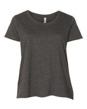 LAT Women's Curvy Collection Scoop Neck T-Shirt - 3804