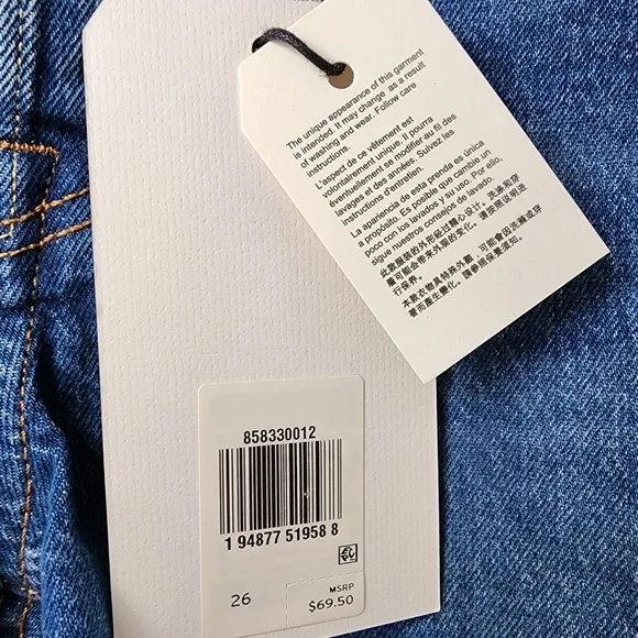 Levi's 501 Mid Thigh Shorts NWT