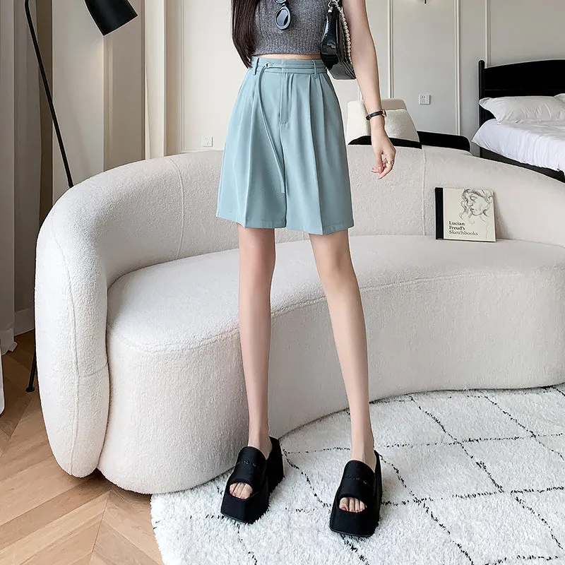 Lightweight and Breathable Wide-Leg Twill Shorts for Women
