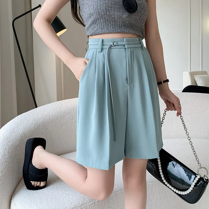 Lightweight and Breathable Wide-Leg Twill Shorts for Women
