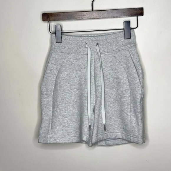 LULULEMON Scuba High-Rise Short 5&quot; Heathered Core Ultra Light Grey {PP14}