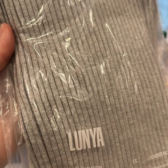 LUNYA Womens Shorts Small Gray Pull On Cozy Cotton Silk Ribbed Bike Lounge $118