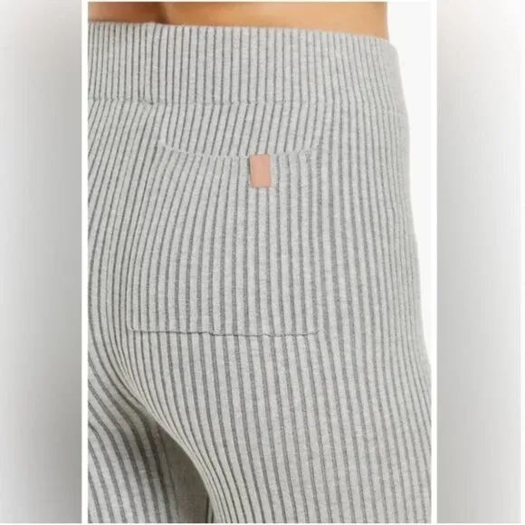 LUNYA Womens Shorts Small Gray Pull On Cozy Cotton Silk Ribbed Bike Lounge $118