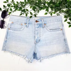 Madewell Relaxed Denim Shorts in Cedarcroft Wash 26