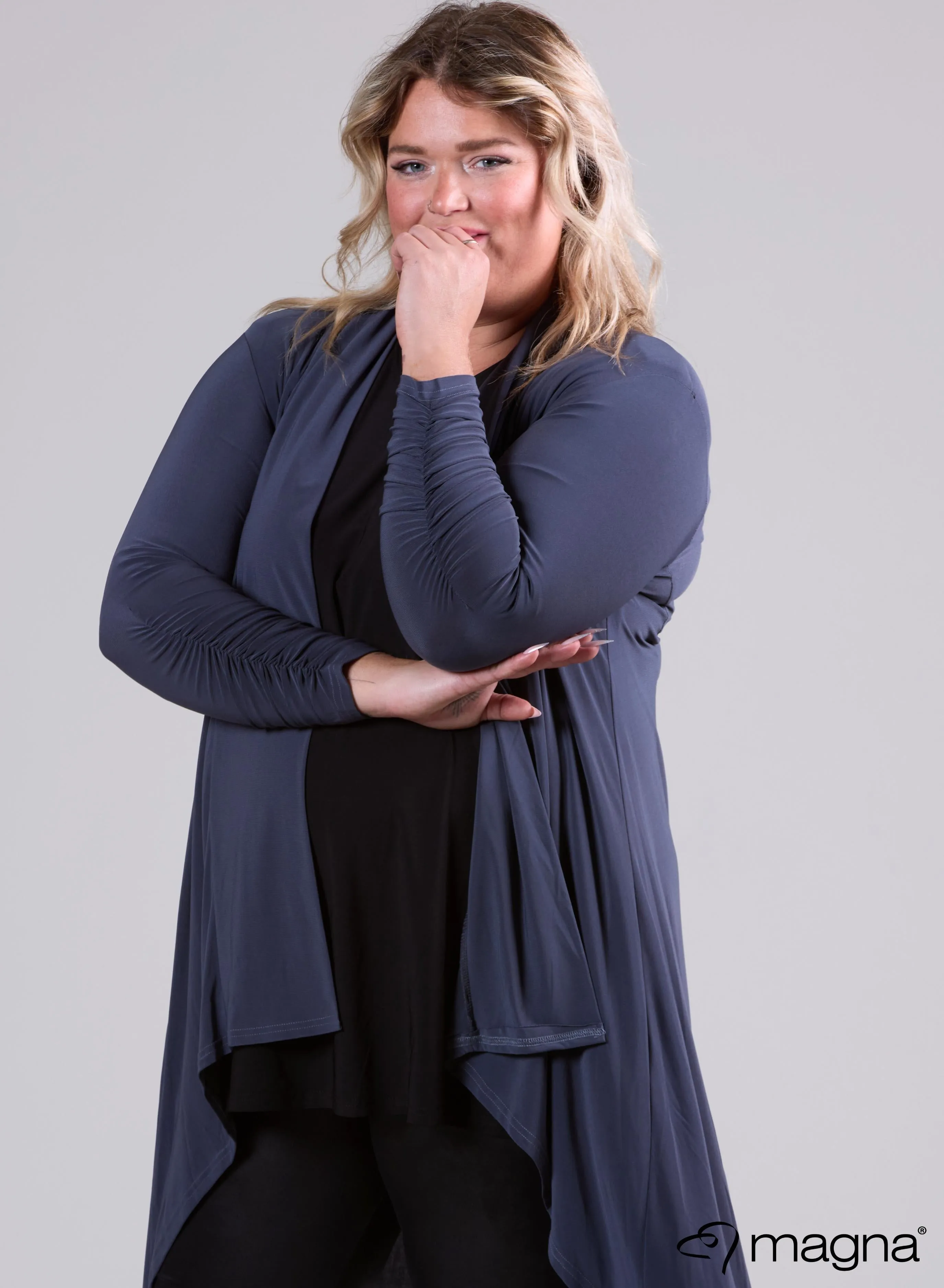 Magna Edgy Cardigan Grey