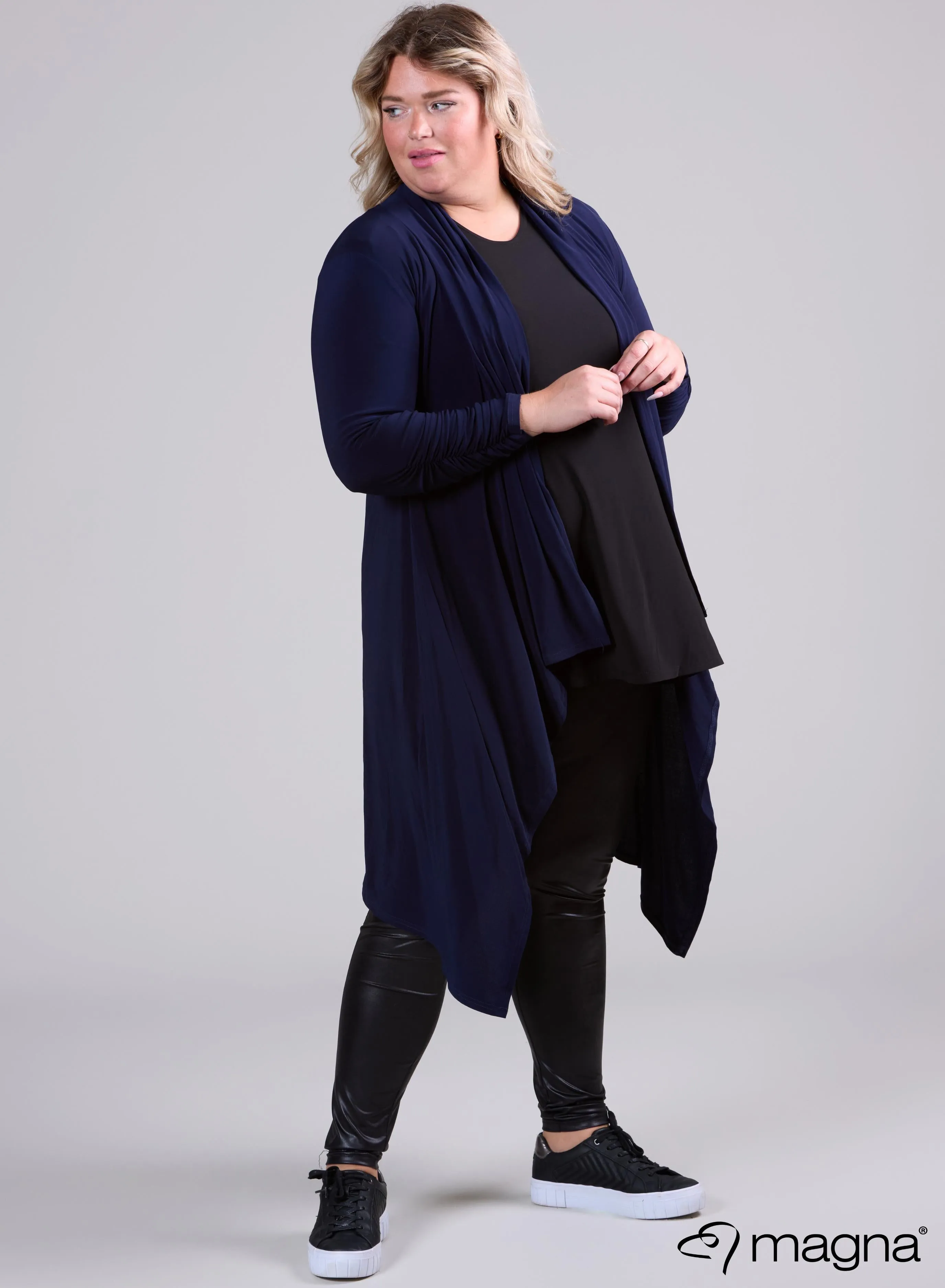 Magna Edgy Cardigan Navy