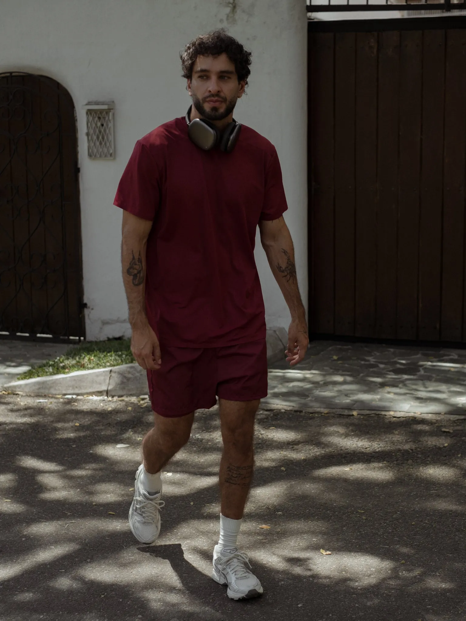 MEN STRUCTURED WORKOUT T-SHIRT - BERRY