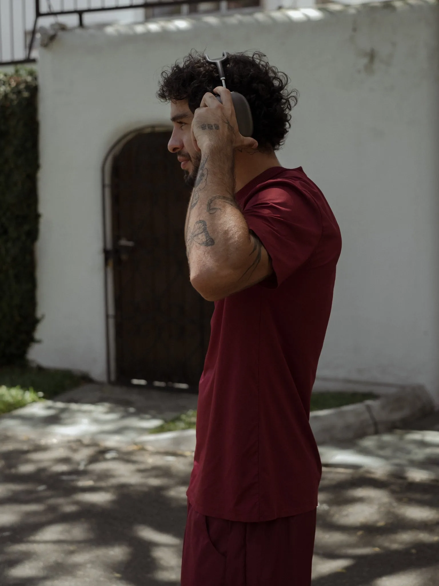 MEN STRUCTURED WORKOUT T-SHIRT - BERRY