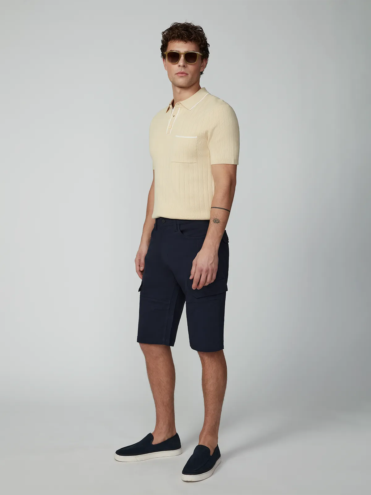 Men's Solid Bungee Capri Cargo Shorts 13" Inseam