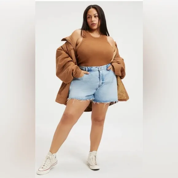 NEW GOOD AMERICAN - High Waist Shorts Plus Size