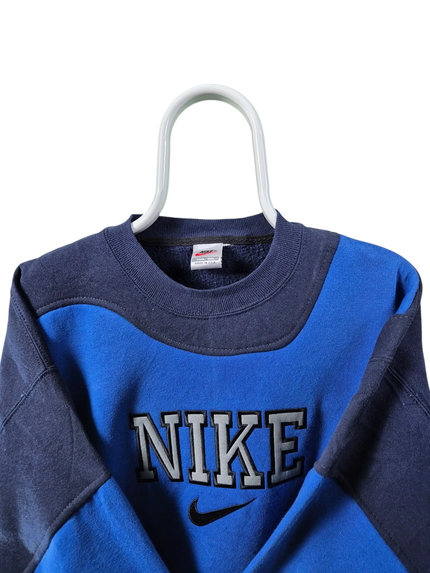 Nike 90s spell out rework sweater maat L