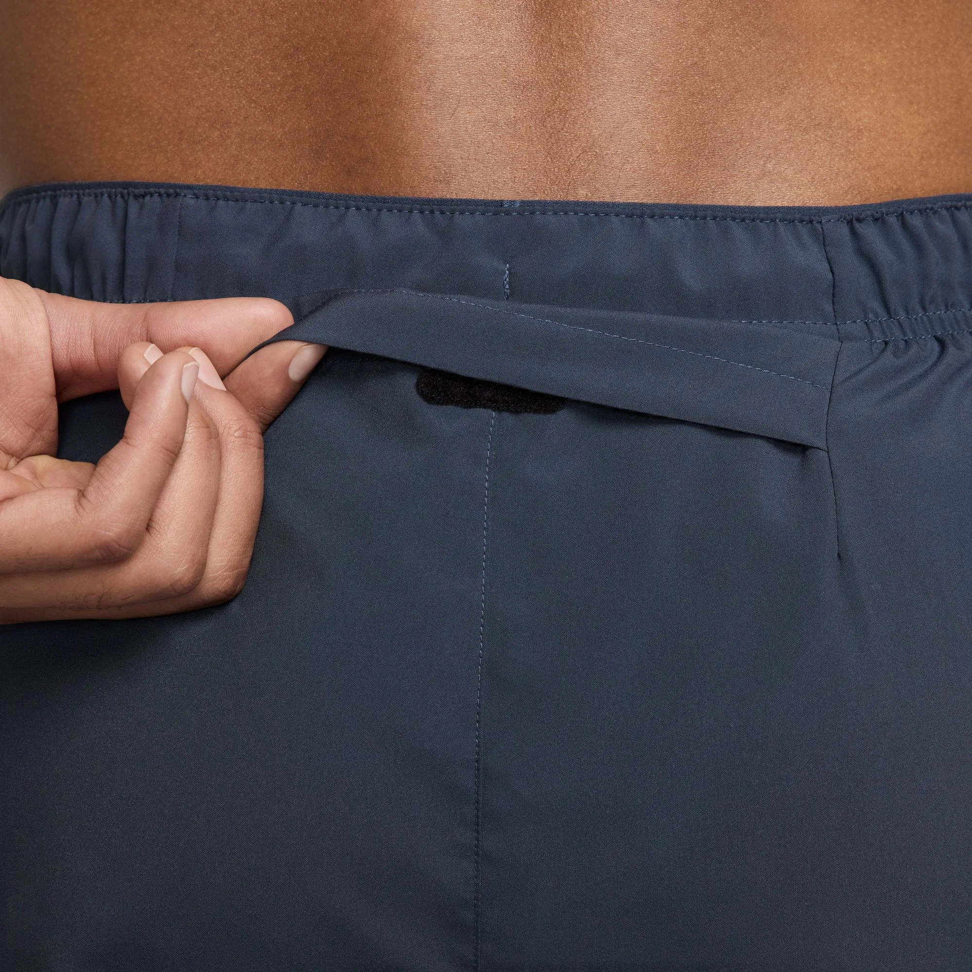 Nike Challenger Men's Dri-FIT 5" 2-in-1 Versatile Shorts