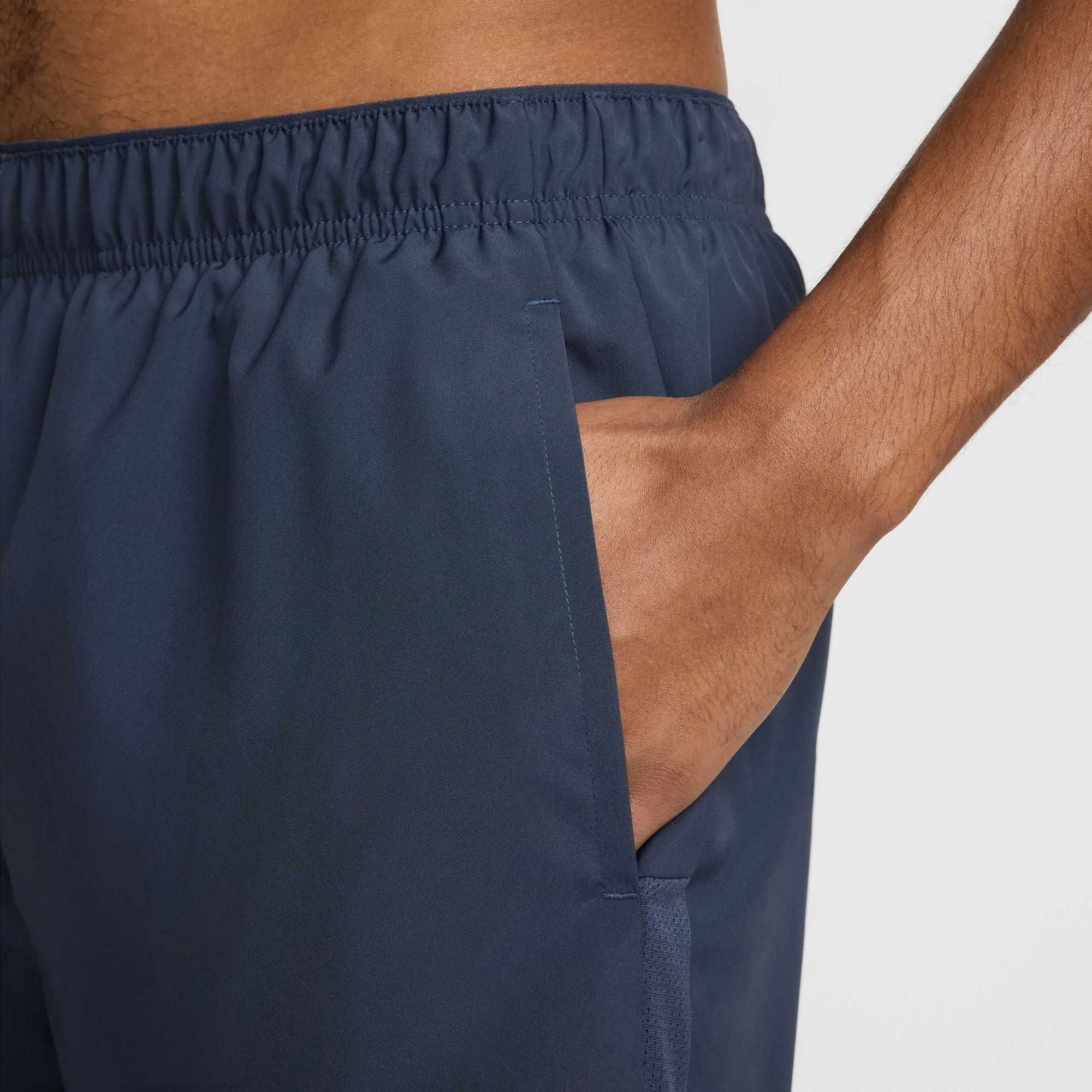 Nike Challenger Men's Dri-FIT 5" 2-in-1 Versatile Shorts