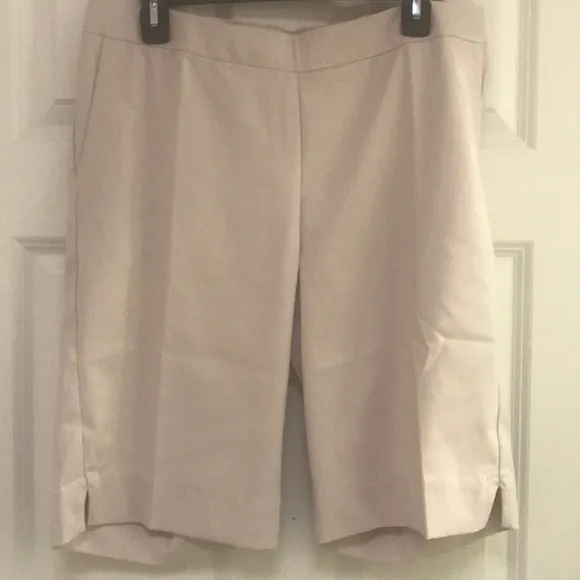 Nike Golf/Tennis/Pickleball Athleisure Shorts NWT!