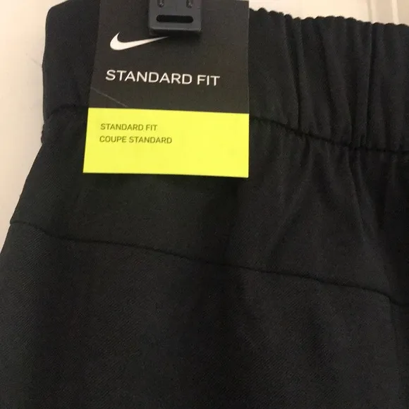 Nike Golf/Tennis/Pickleball Athleisure Shorts NWT!