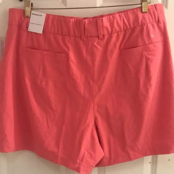Nike Golf/Tennis/Pickleball Athleisure Shorts NWT!