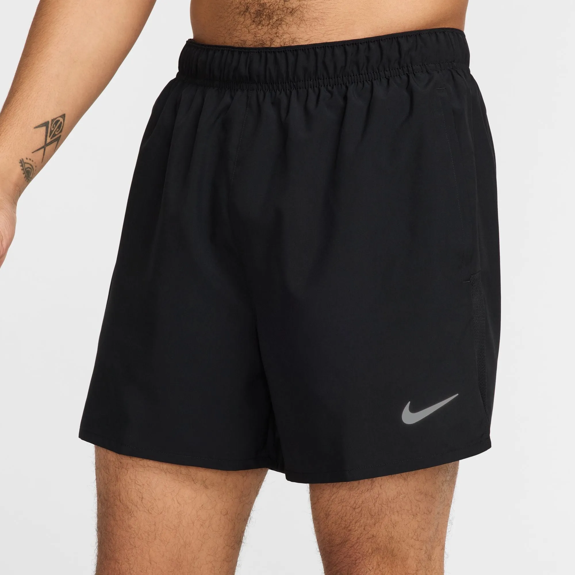Nike Men's Dri-FIT Challenger 5 Inch 2 in 1 Versatile Shorts Black / Reflective Silver
