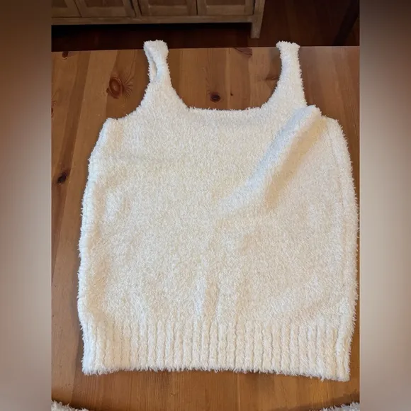 NWOT! SKIMS Cozy Knit Shorts and Tank Top Set Size 2X/3X