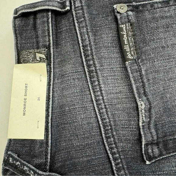NWT 7 For all Mankind Monroe Jean Short in Eclipse Black sz 24 Stretch Denim