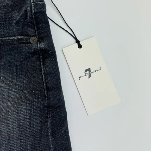 NWT 7 For all Mankind Monroe Jean Short in Eclipse Black sz 24 Stretch Denim