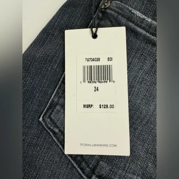 NWT 7 For all Mankind Monroe Jean Short in Eclipse Black sz 24 Stretch Denim