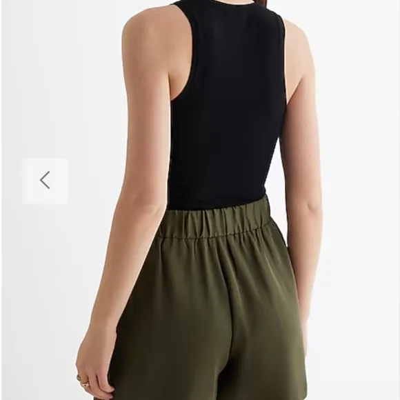 NWT! Express - Super High Waisted Satin Pleated Pull On Shorts